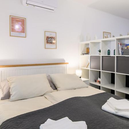 Zentrea Apartman エゲル エクステリア 写真