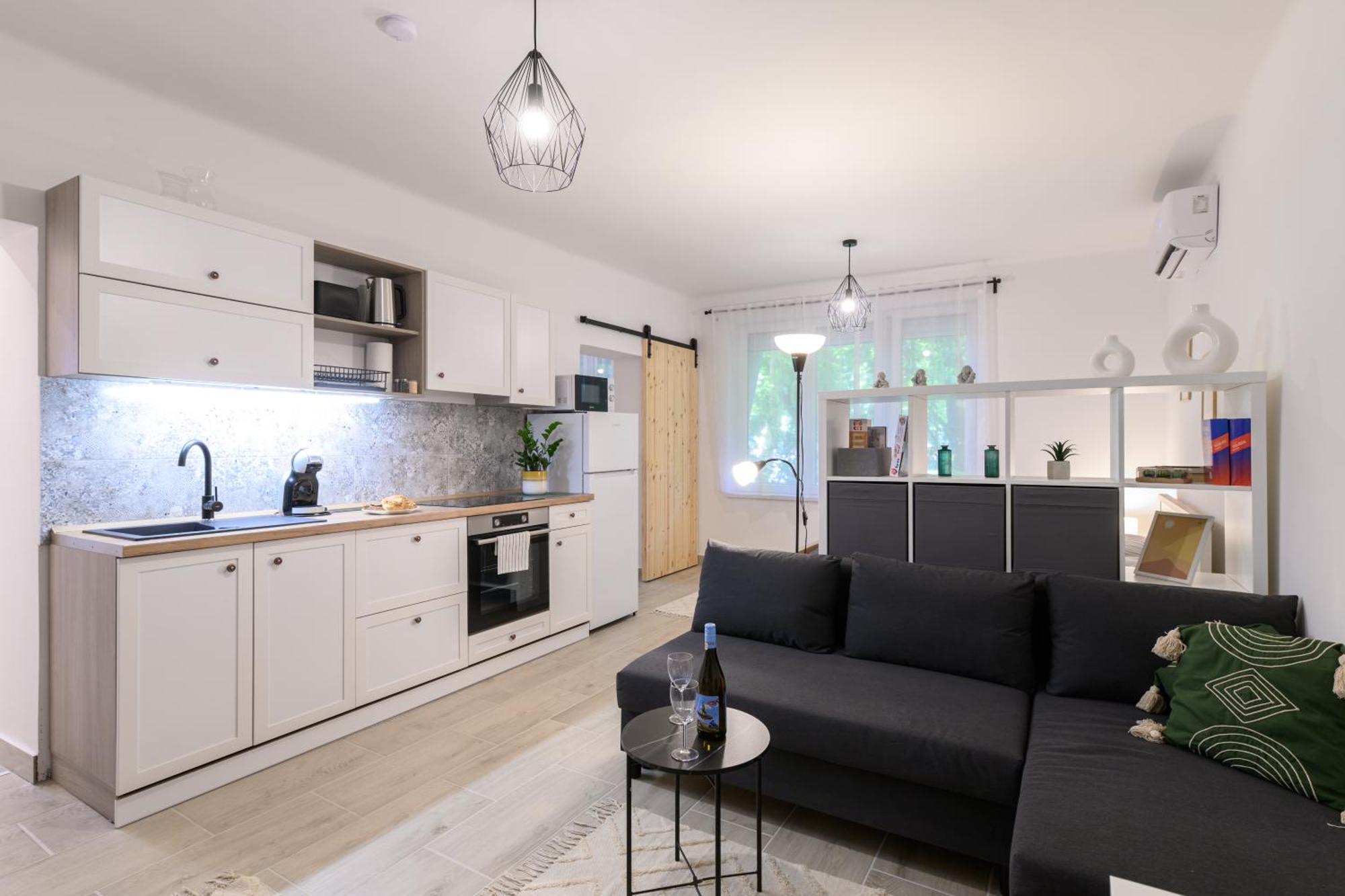 Zentrea Apartman エゲル エクステリア 写真