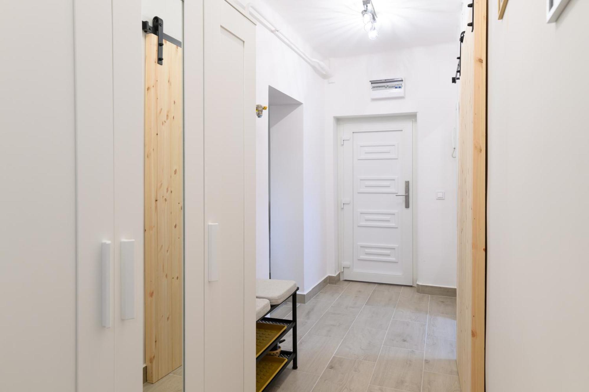 Zentrea Apartman エゲル エクステリア 写真